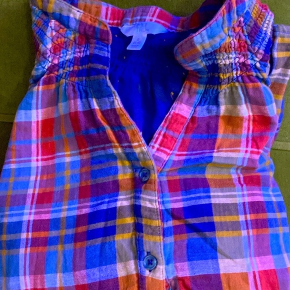 Cropped 3/4 sleeves plaid size small shirt - Picture 3 of 3
